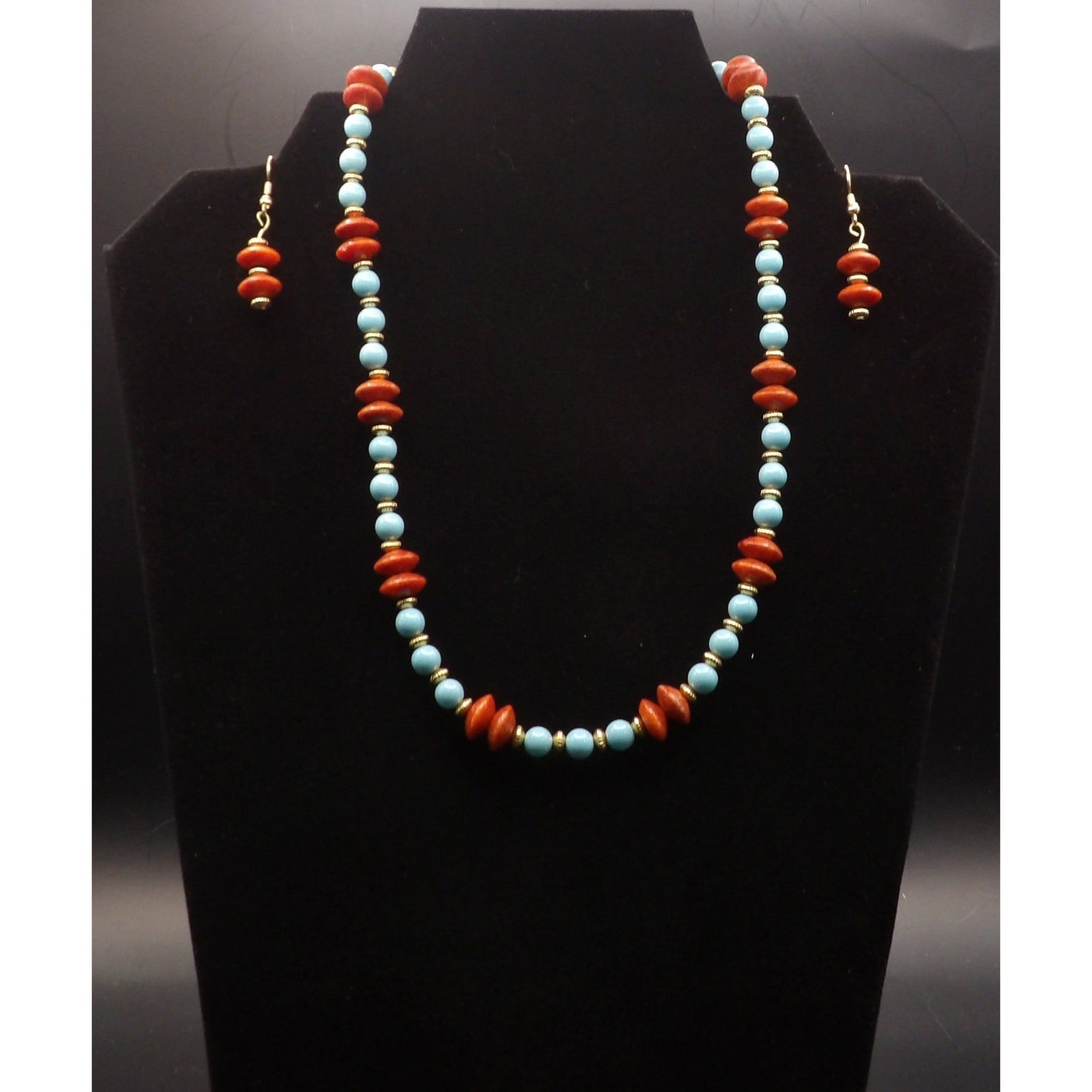 JS26 Turquoise Blue Glass w/Coral Chips