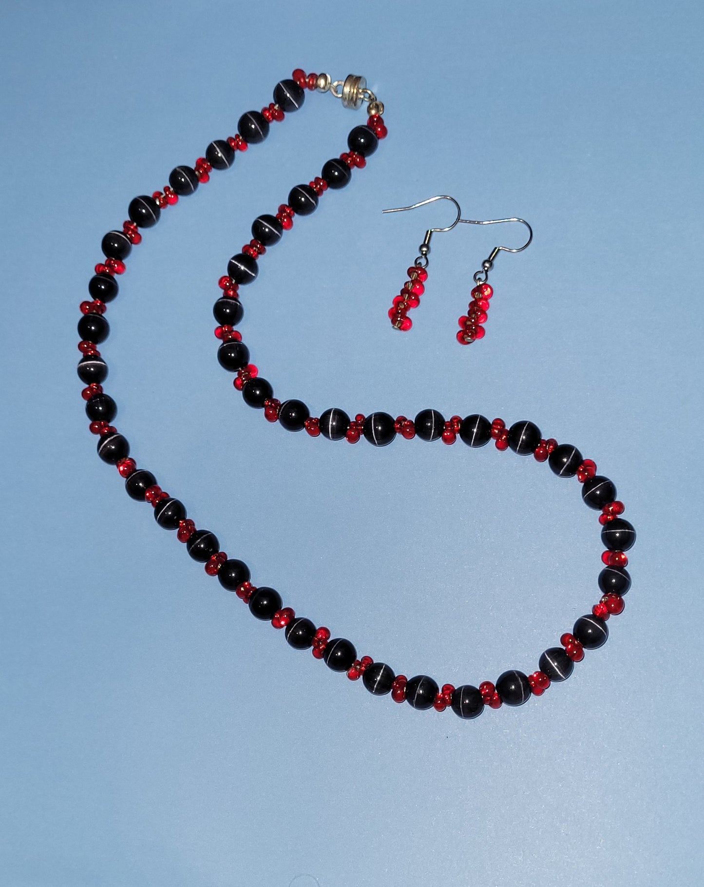 JS4 Black Cat Eyes with Red Offset Beads with Matching Earrings