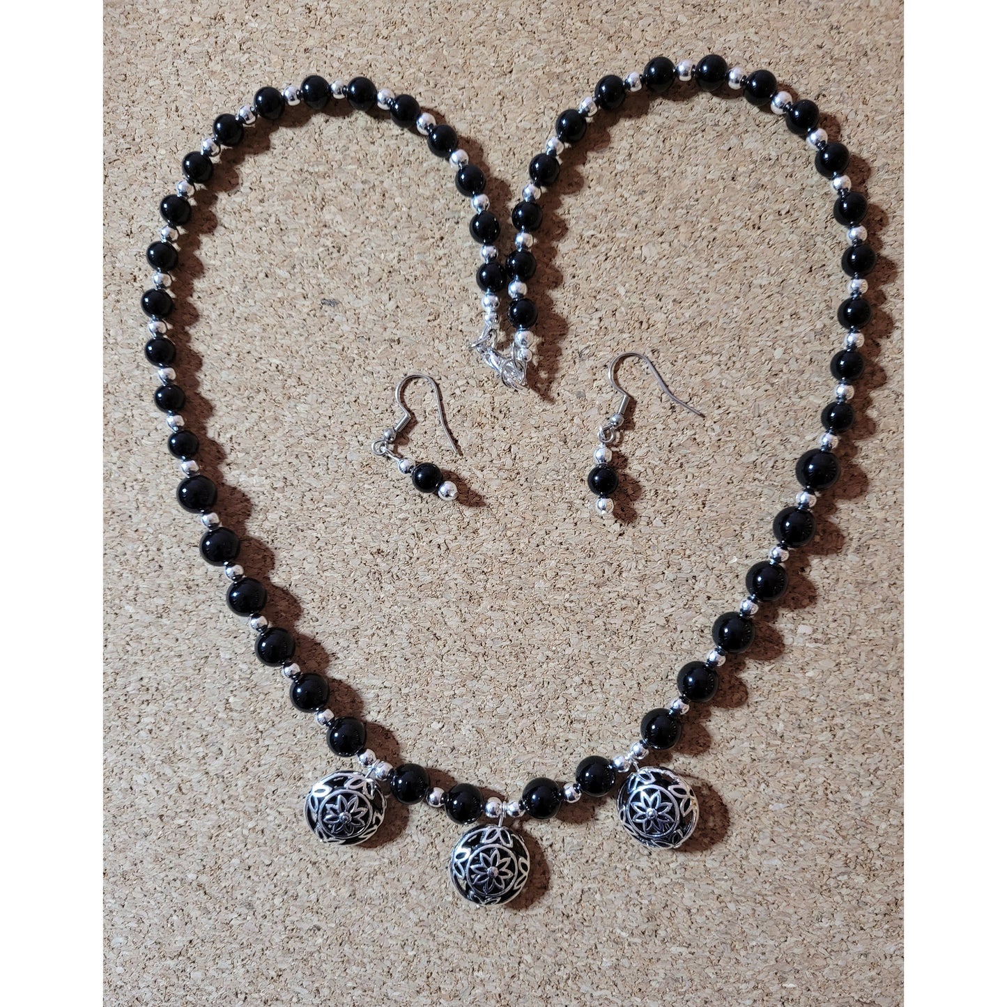 JS5 Black Onyx w/Round Silver Beads w/ Earrings